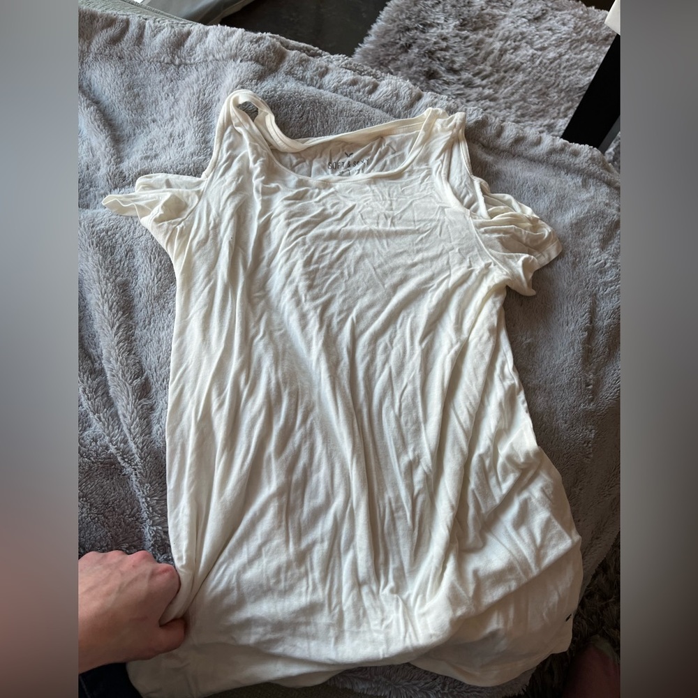 American eagle cold shoulder cream small short sleeve shirt